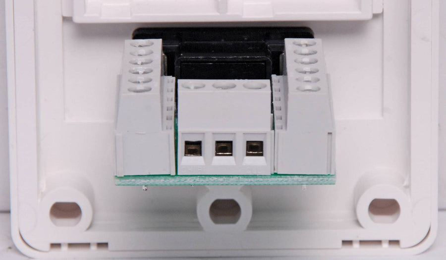 Dynalink VGA with 4 x Mech Wallplate Dual Cover - Screw Connections